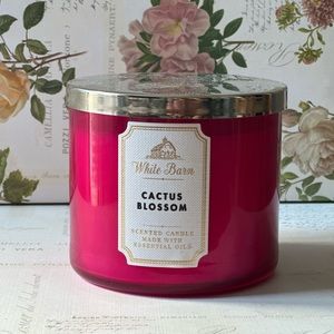 3 wick candle